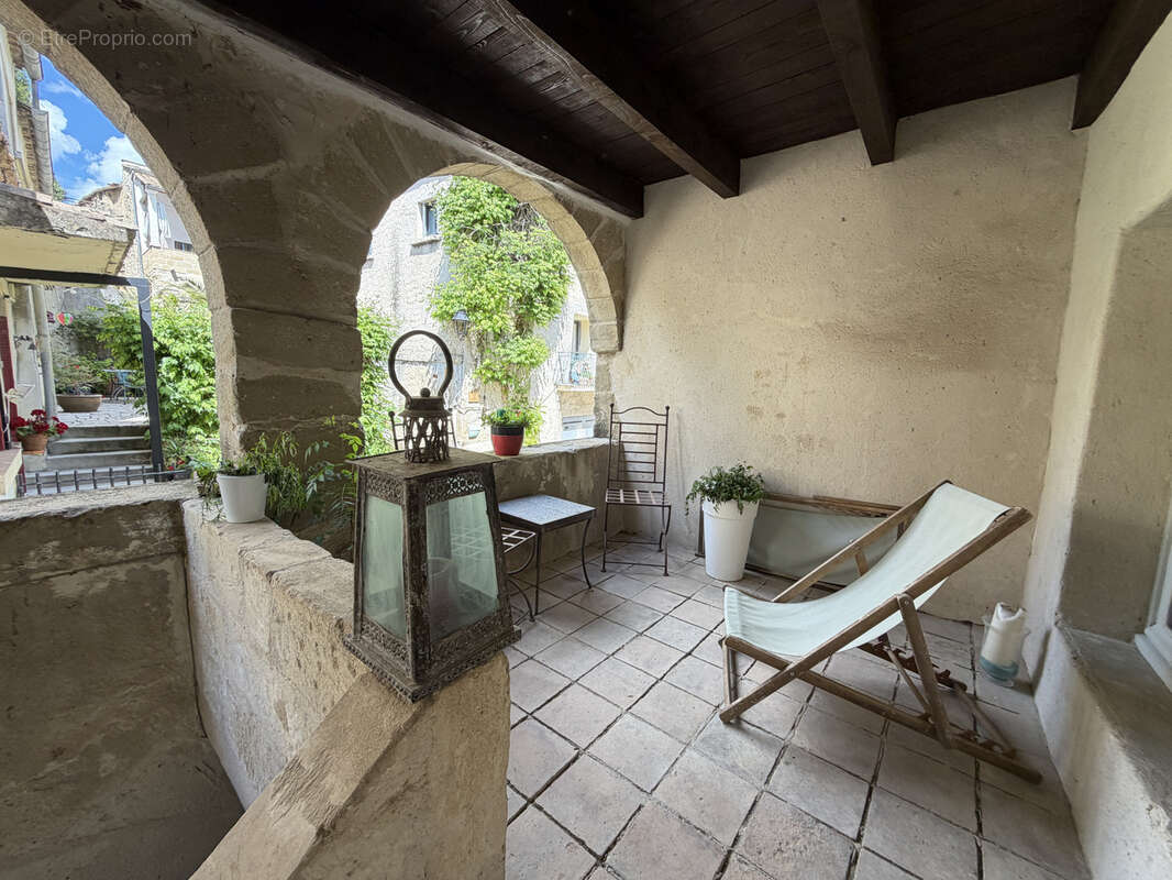 Maison à SAINT-QUENTIN-LA-POTERIE