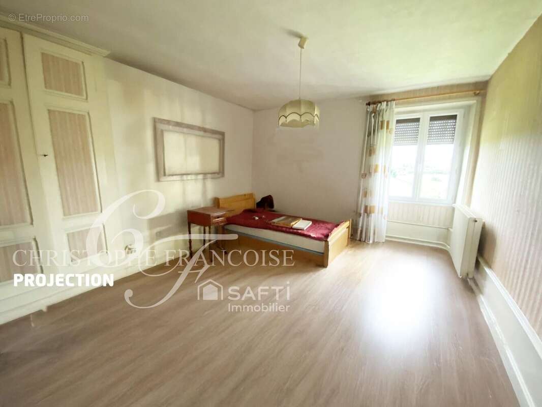 Photo 4 - Maison à CORCELLES