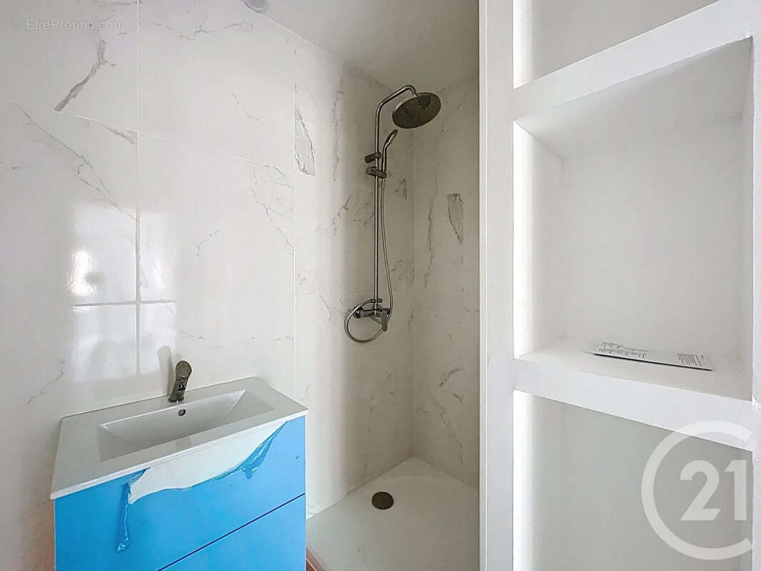 Appartement 46 m² à Givors  - photo 10