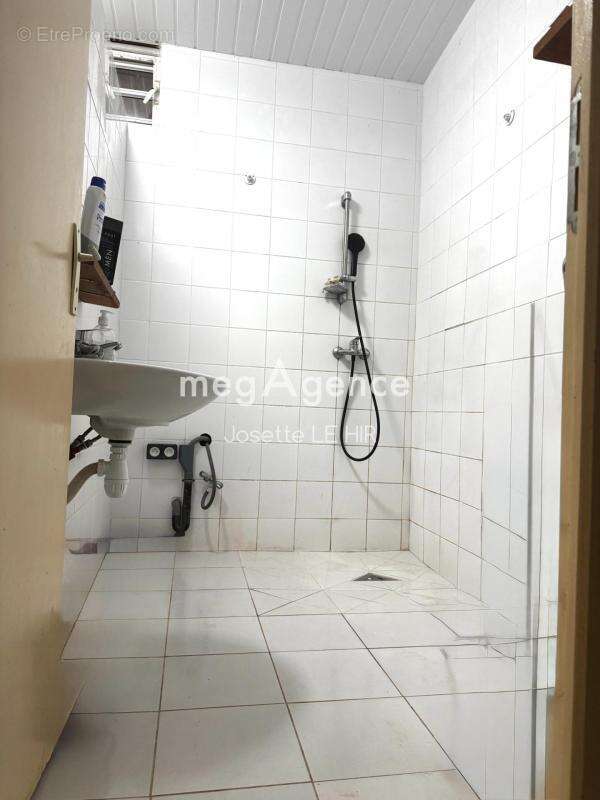 Matoury, maison en bois béton 3 pièces 60 m² - photo 4
