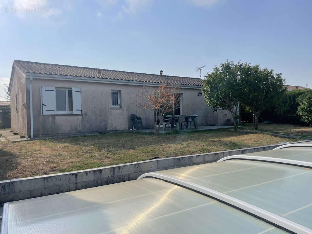 Maison de plain-pied de type 5 de 115 M2 avec piscine sur 697 M2 - photo 22