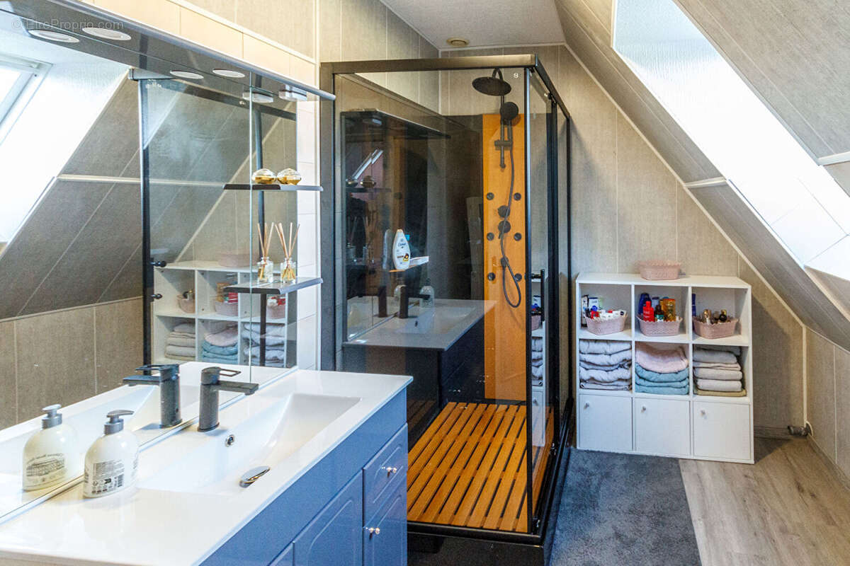 Maison à SAINTE-PIENCE