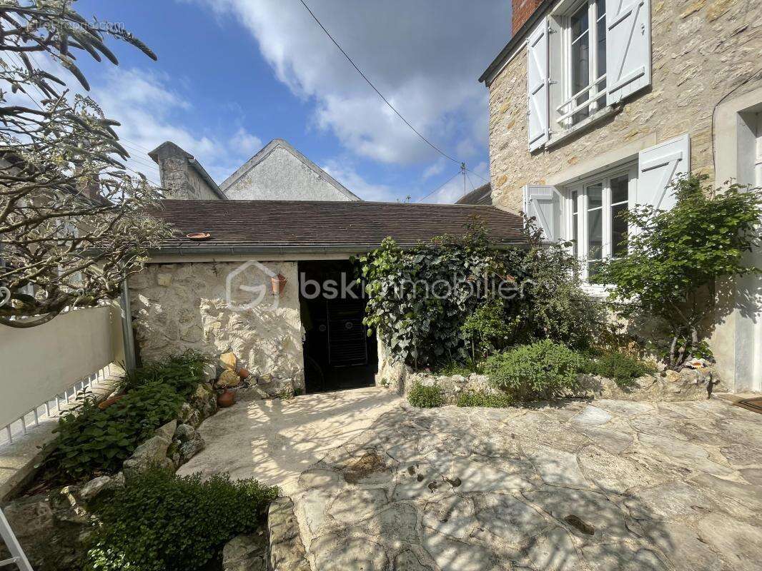 Maison à MORET-SUR-LOING