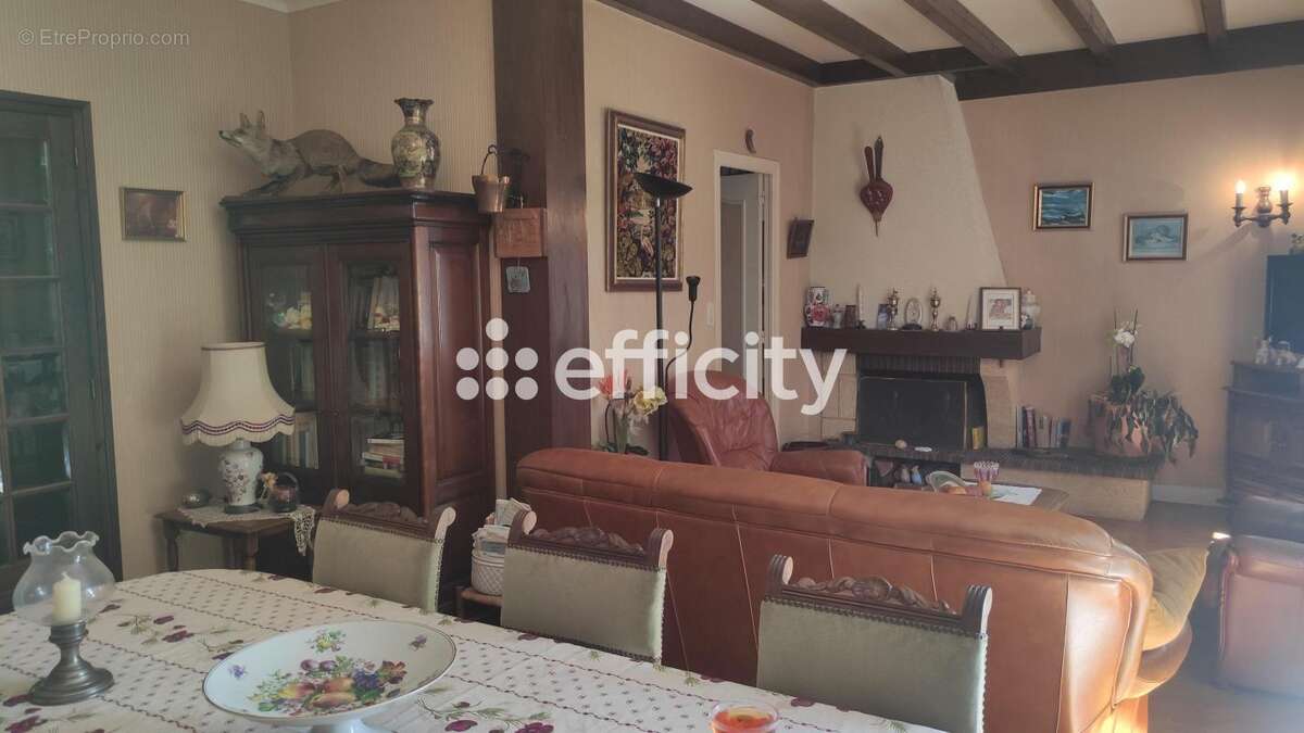 Maison 112 m² à Saint-Bonnet-L'enfantier  - photo 9