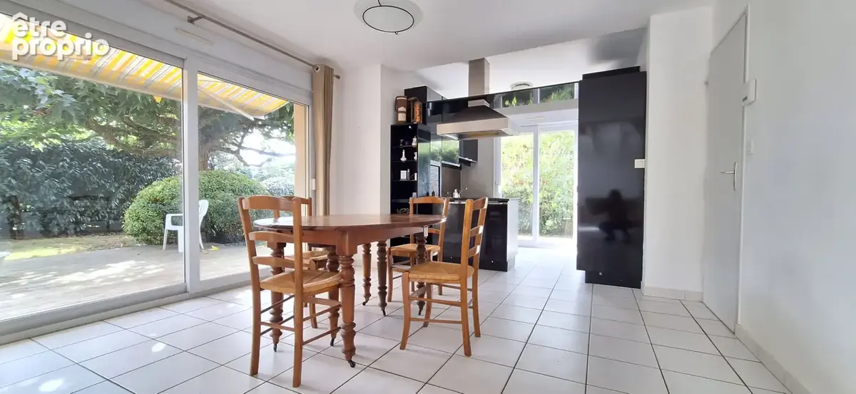 Maison 120m² à saint-denis-lès-bourg - photo 6