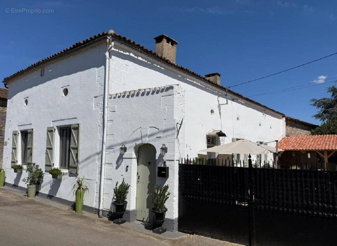 Maison à CIVRAY