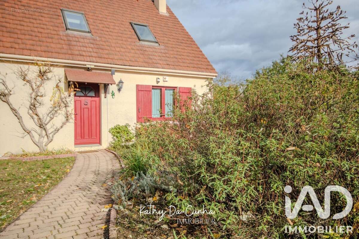 Maison 85 m² à Rosny-Sur-Seine  - photo 2