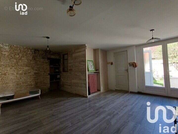 Photo 4 - Maison à LEVET