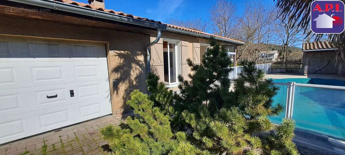 Maison à FOUGAX-ET-BARRINEUF