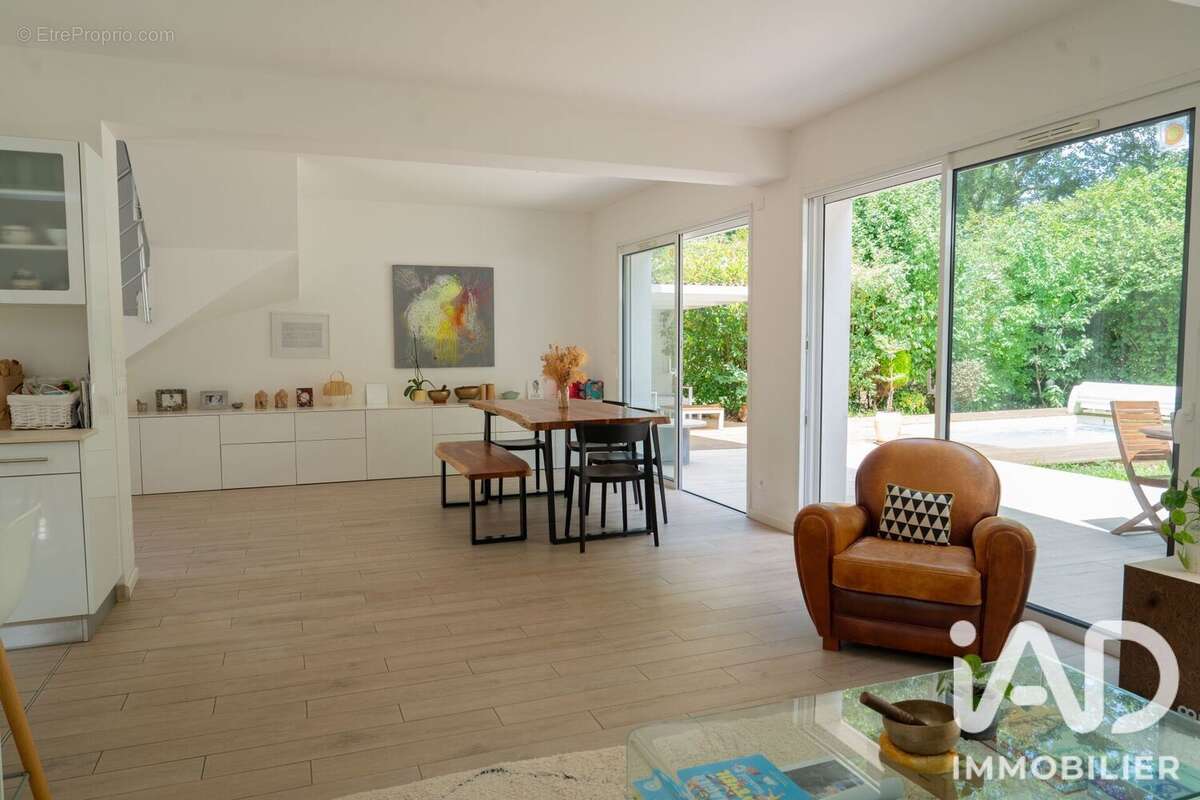 Maison 115 m² à Bassussarry  - photo 5