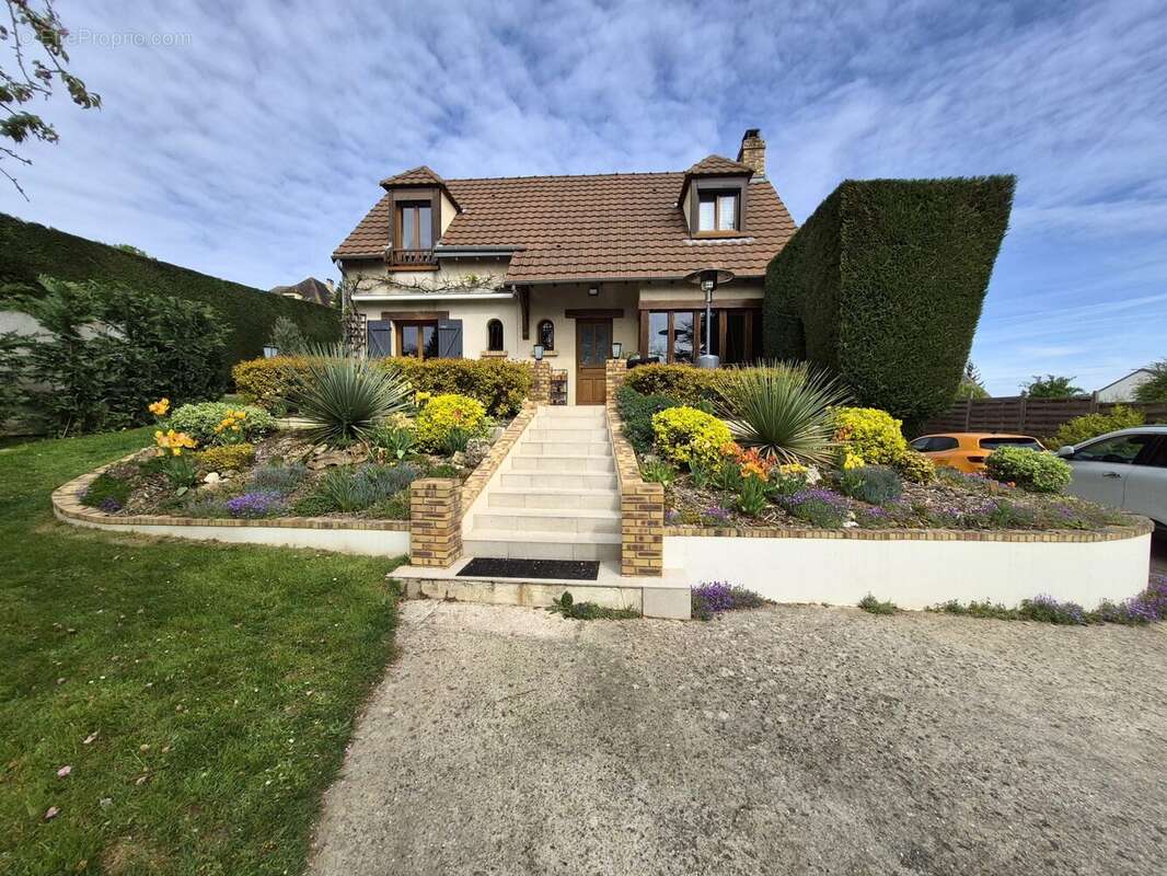 Maison à LINAS