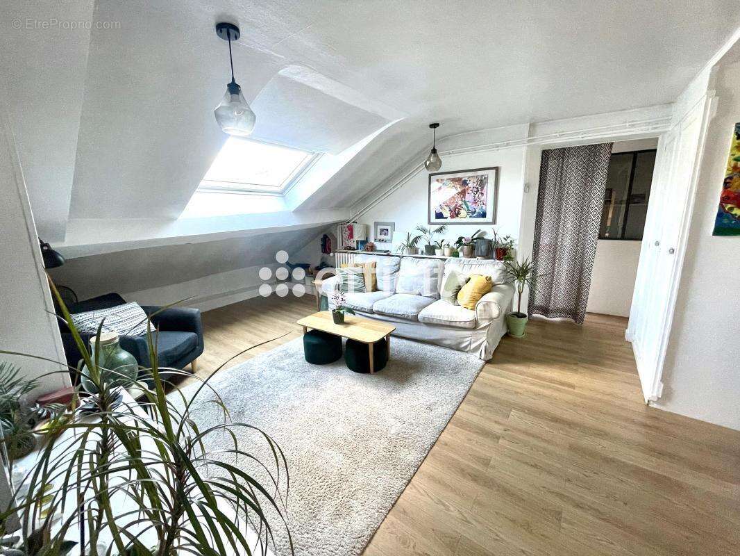 Appartement à VERSAILLES