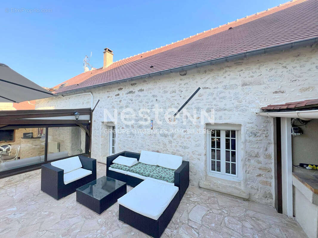Maison à CHARS