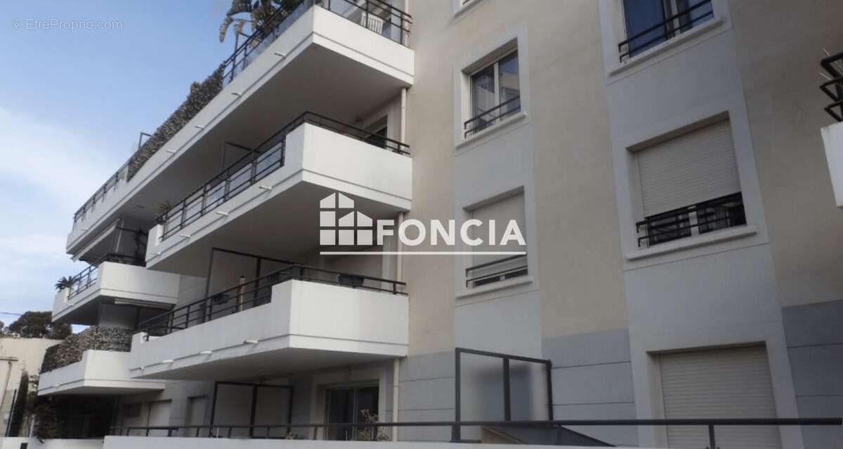 Appartement à VALLAURIS