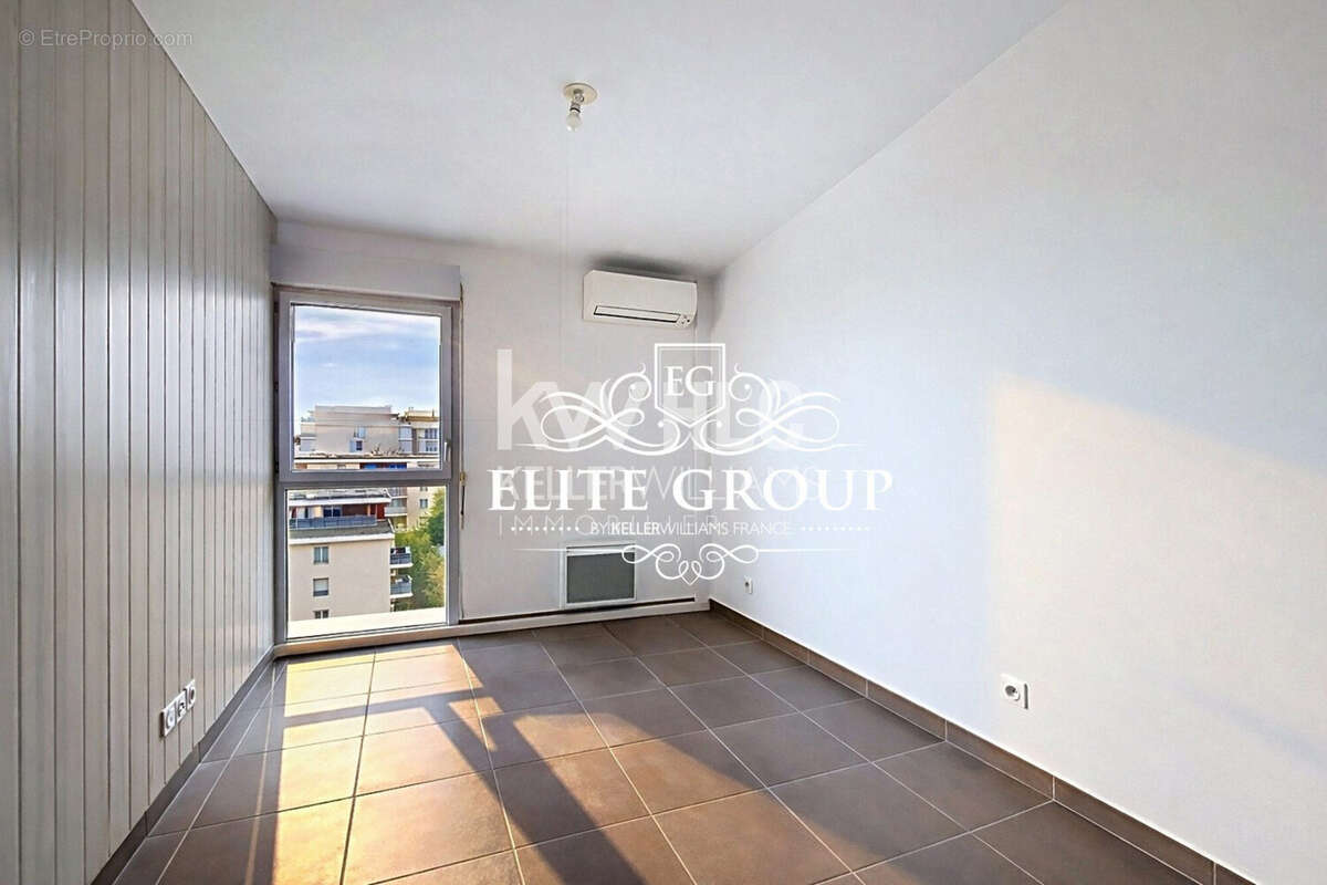 Appartement 63 m² à Antibes  - photo 5