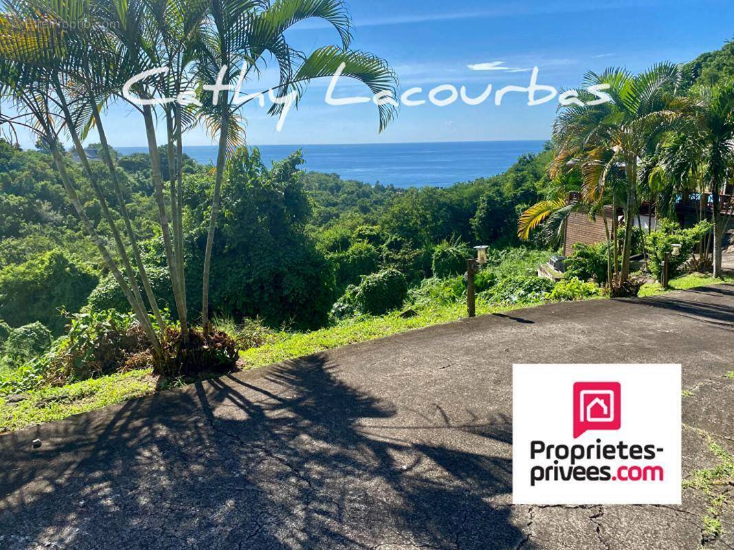 Terrain à BOUILLANTE