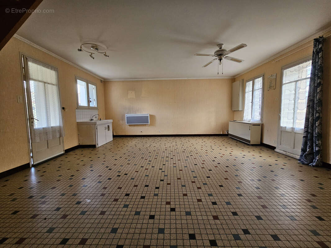 Maison à SAINT-MICHEL-EN-L'HERM