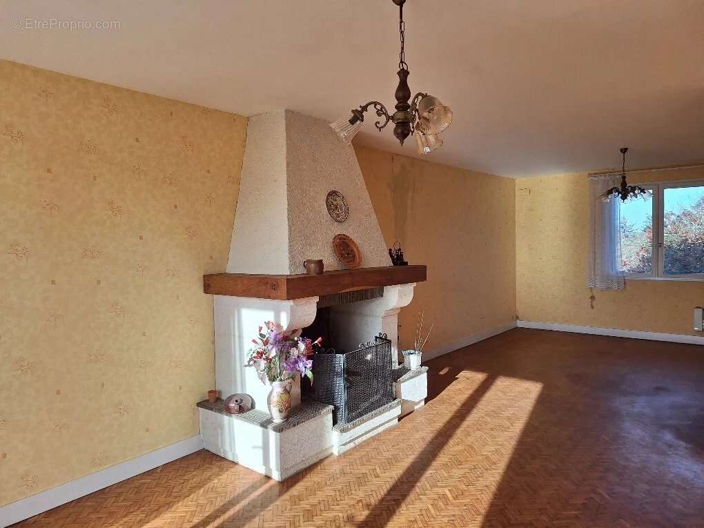 Maison à MAINE-DE-BOIXE