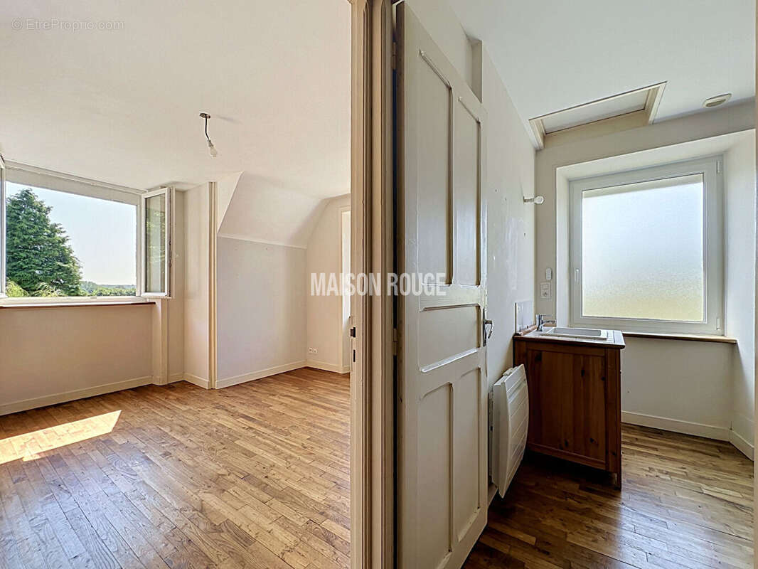 Maison en pierre rénovée 250 m² - 6 chambres -1.3 ha de terrain. Proche Dinan - photo 14