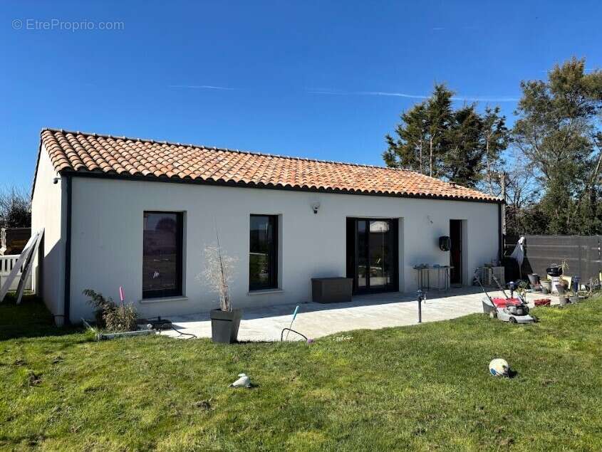 Maison à LE BERNARD