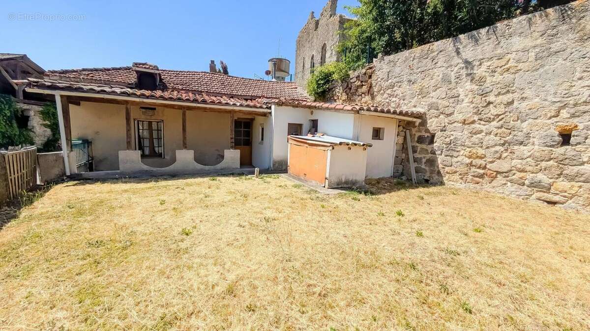 Maison 40 m² à Mongaillard  - photo 2