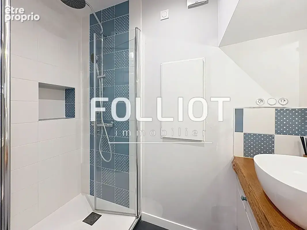 A VENDRE à Fougères centre  - Maison de 136m² avec terrasse et garage - photo 9