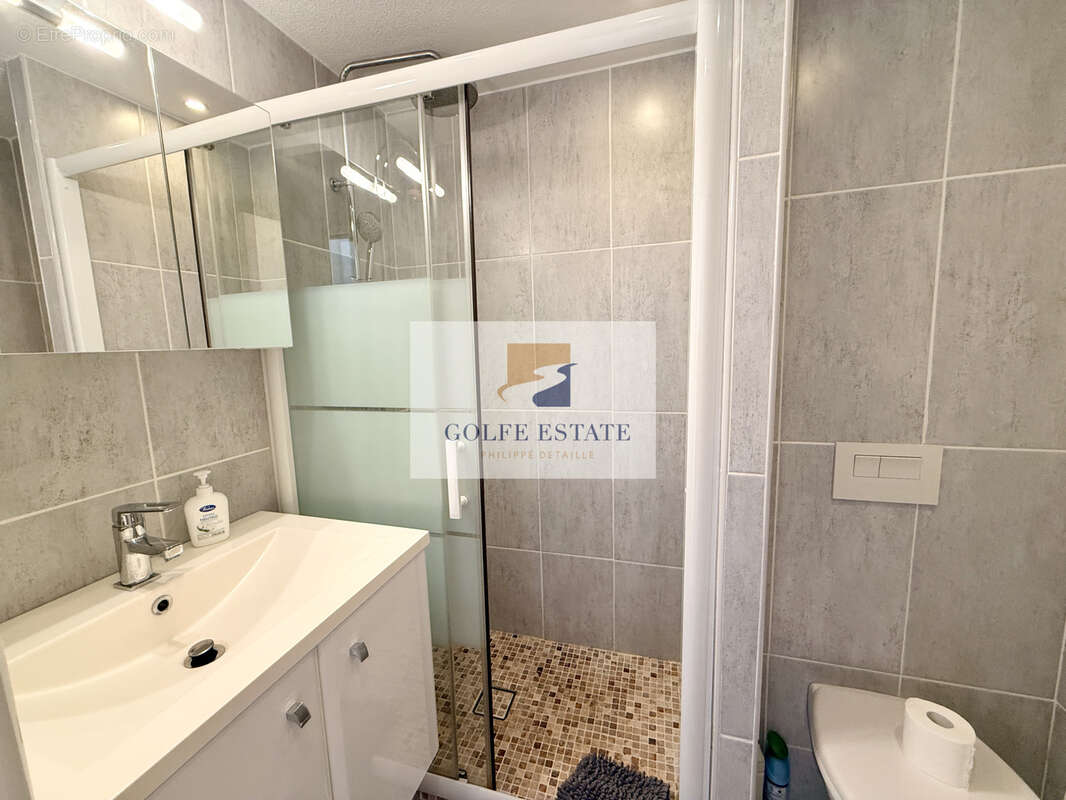 Appartement à LA CROIX-VALMER