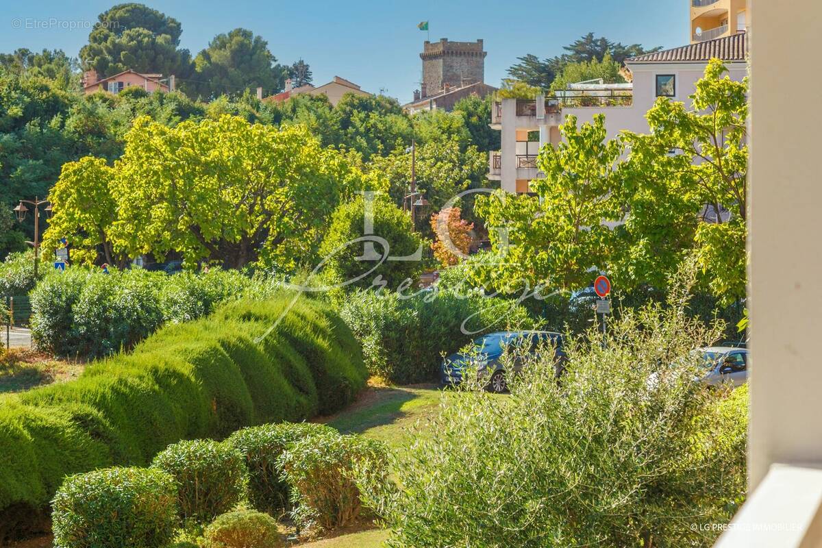 Appartement à MANDELIEU-LA-NAPOULE