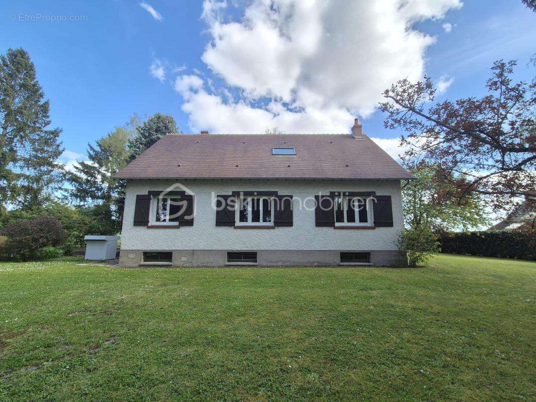 Maison à DONNERY