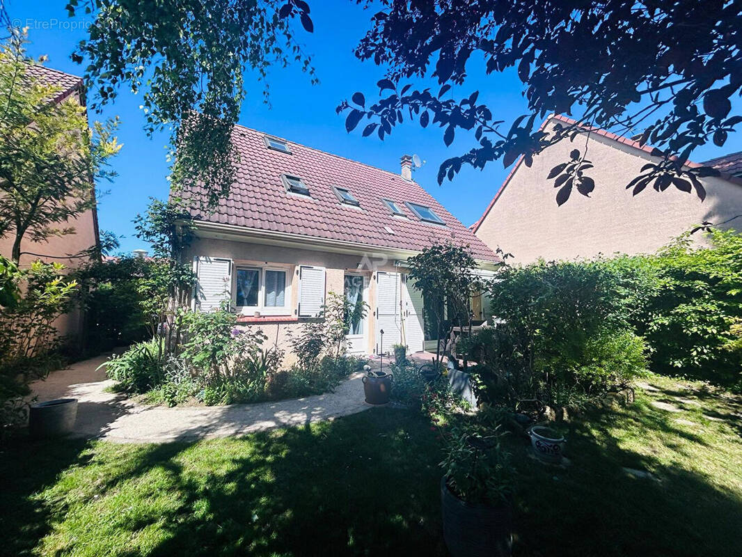 Maison à TRIEL-SUR-SEINE