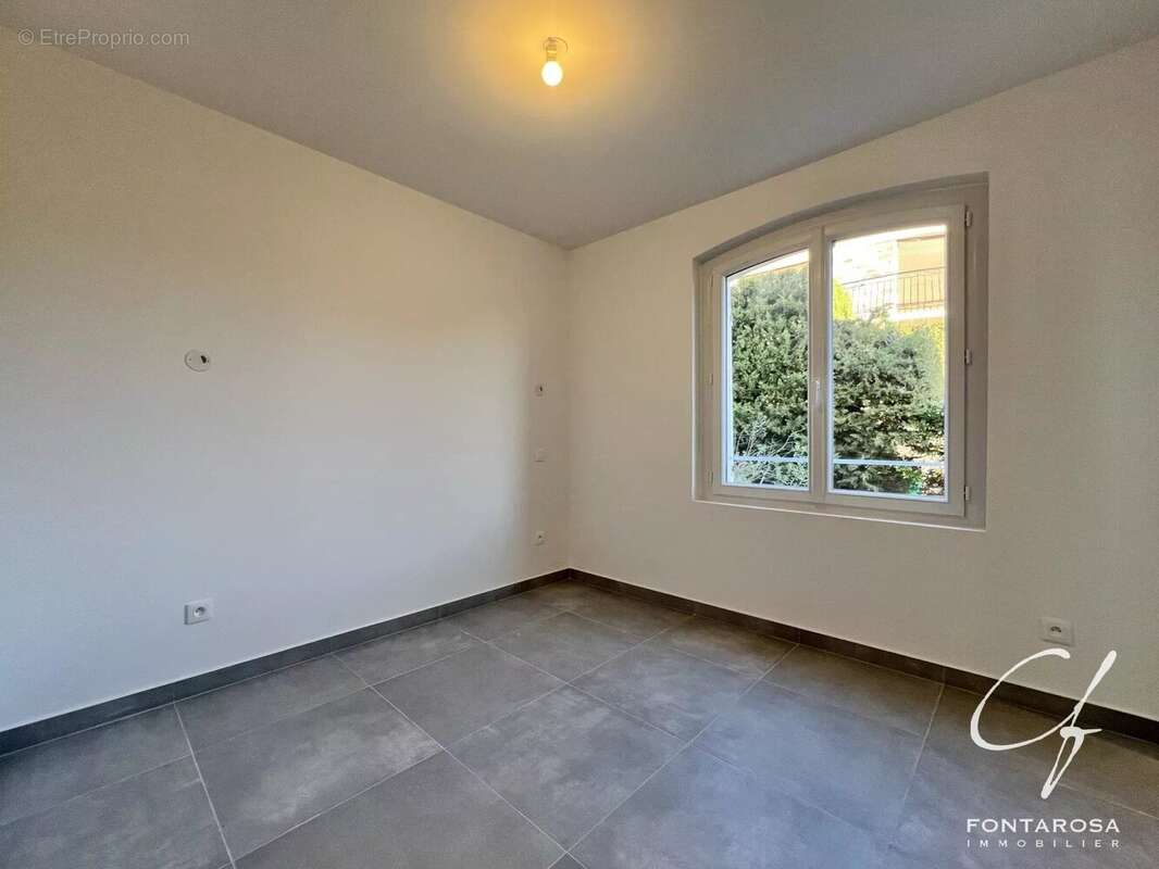 Appartement à SAINT-RAPHAEL