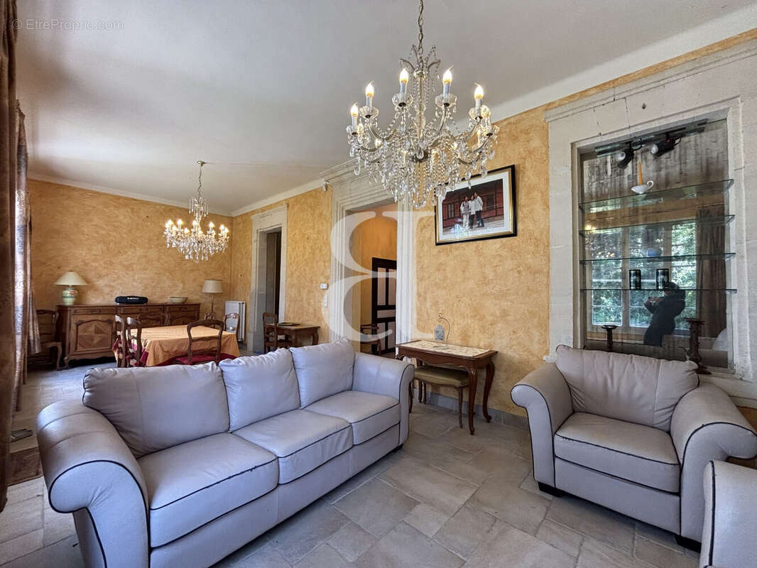 Maison à VAISON-LA-ROMAINE