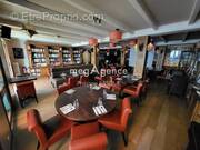 Commerce à SAINT-PIERRE-DE-TRIVISY