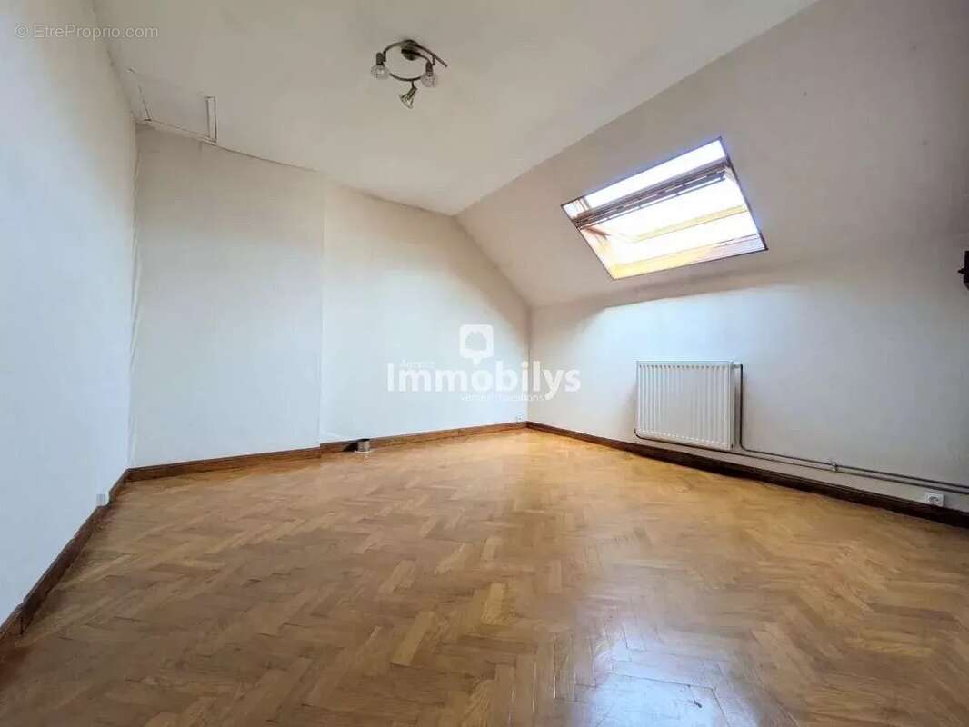 Maison à SIN-LE-NOBLE