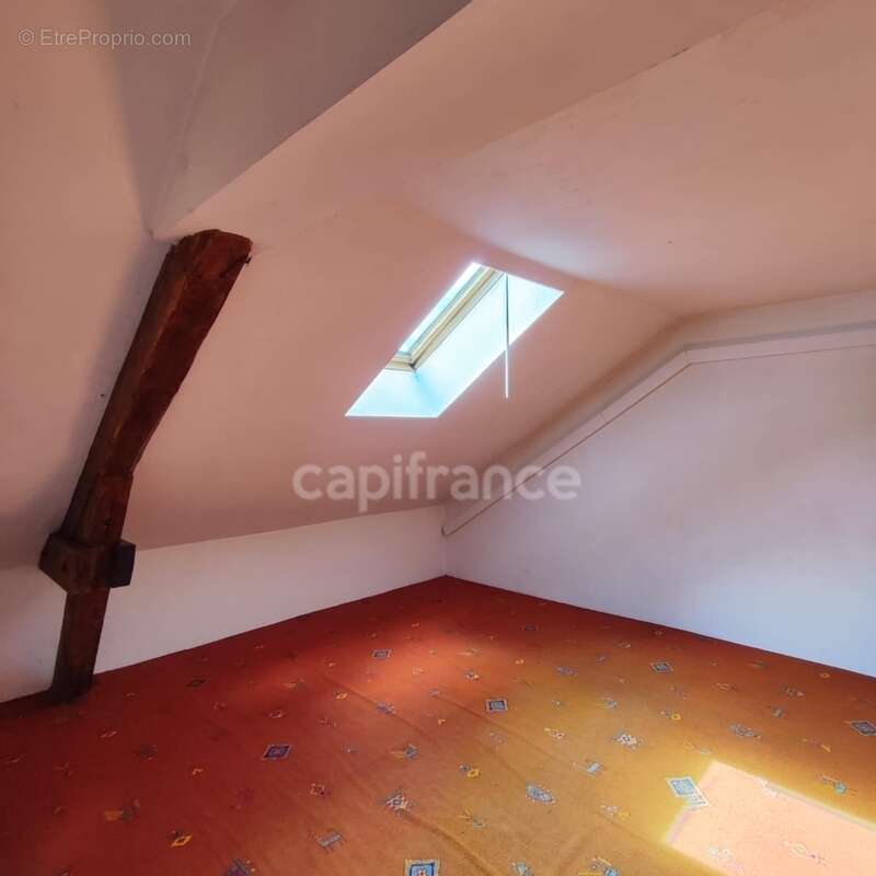 Maison à LES AVENIERES