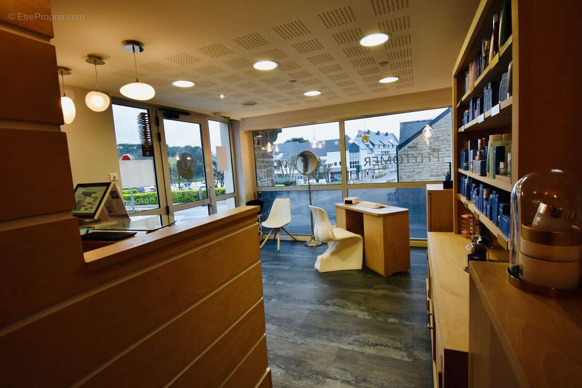 Commerce à LA TRINITE-SUR-MER