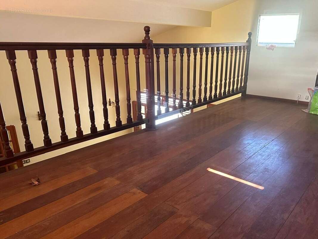 Maison à RIVIERE-SALEE