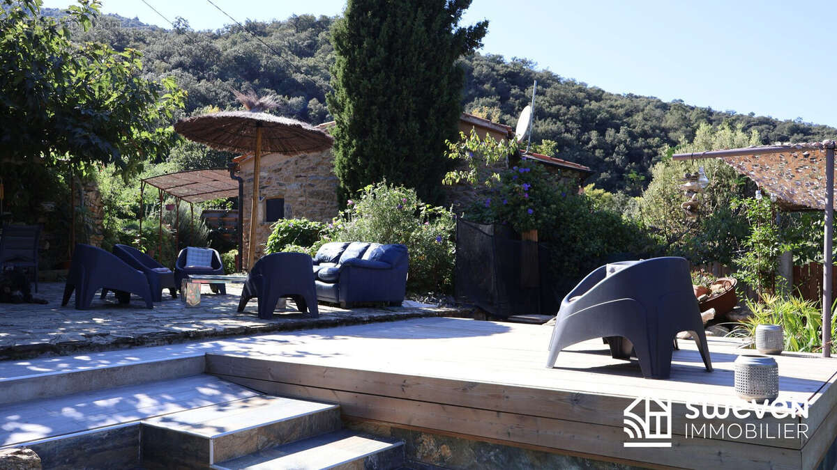 Maison à VILLELONGUE-DELS-MONTS