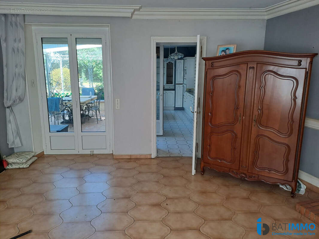 Maison 200 m² à Mazamet  - photo 9