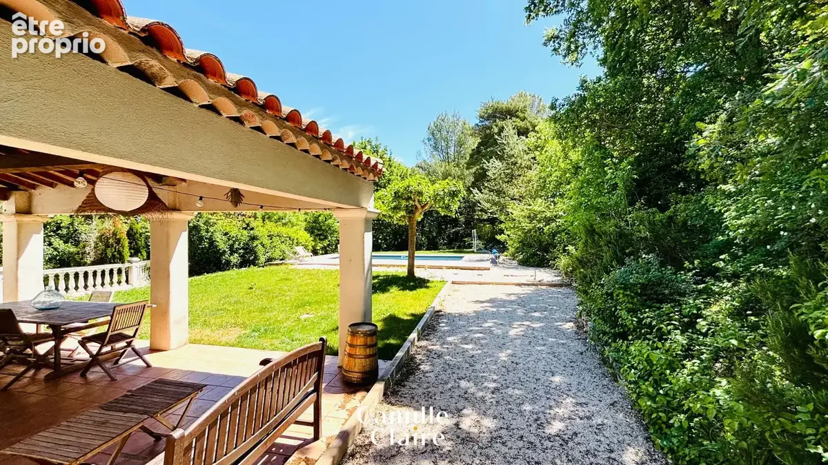 Bastide T5 sur  Puyricard avec Terrain de 2000 m2, au calme absolu, avec une  Piscine, proche éguilles village - photo 3