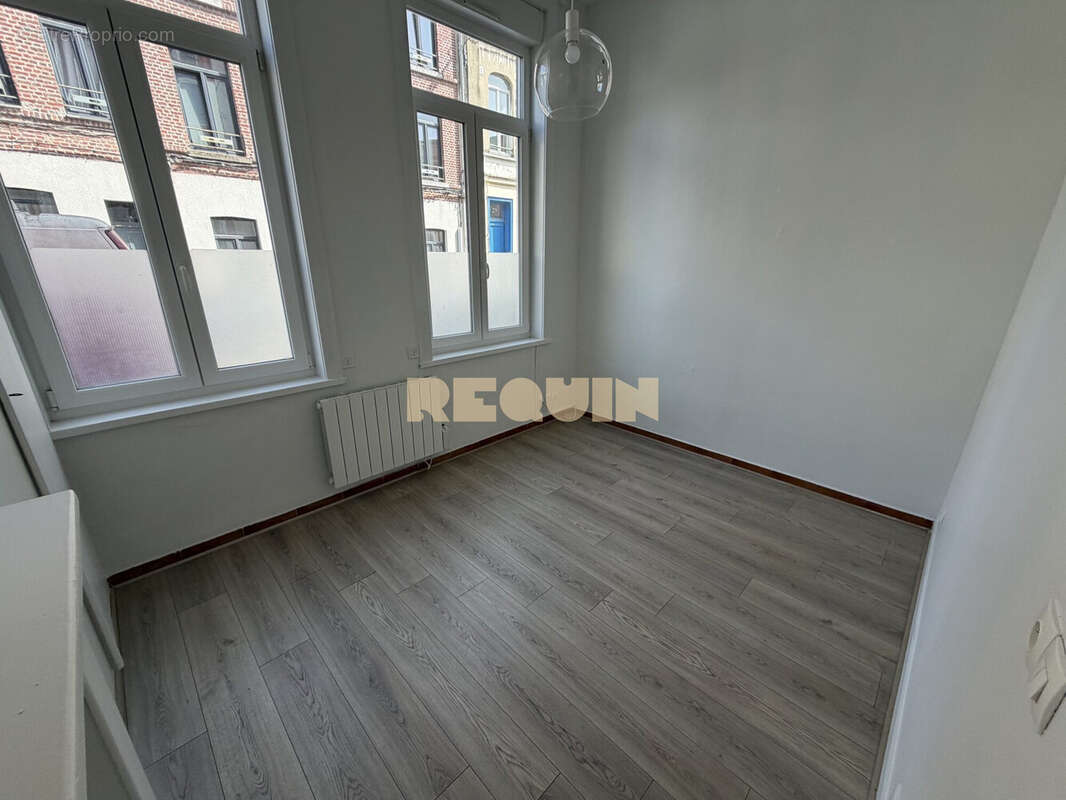 Appartement 29 m² à Lille  - photo 3