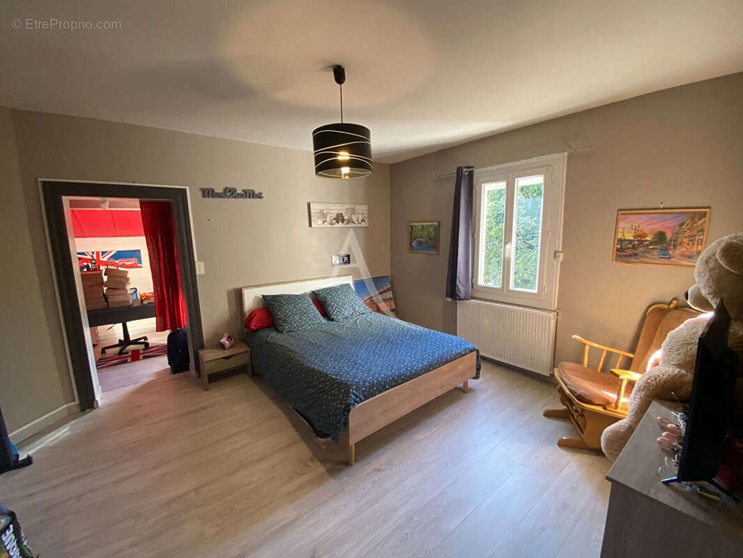 Maison à SAINT-JUERY