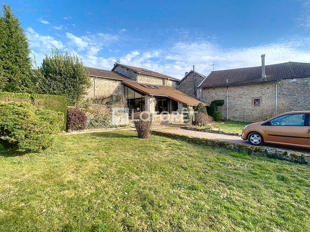 Maison Saint Junien 6 pièce(s) 192 m2 - photo 2