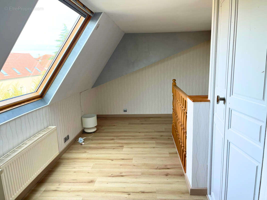 Appartement à CHENNEVIERES-SUR-MARNE