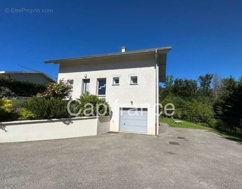 Maison à THORENS-GLIERES