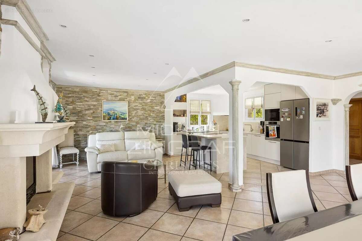 Maison à CAGNES-SUR-MER