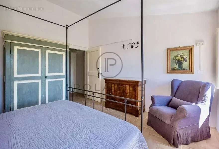 Ferme avec appartements, laboratoire de transformation et boutique à la ferme — Le Marche - photo 41