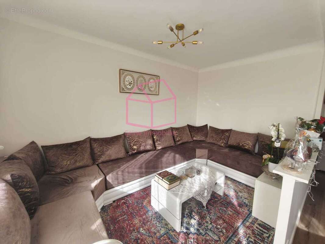 Appartement à CHOISY-LE-ROI