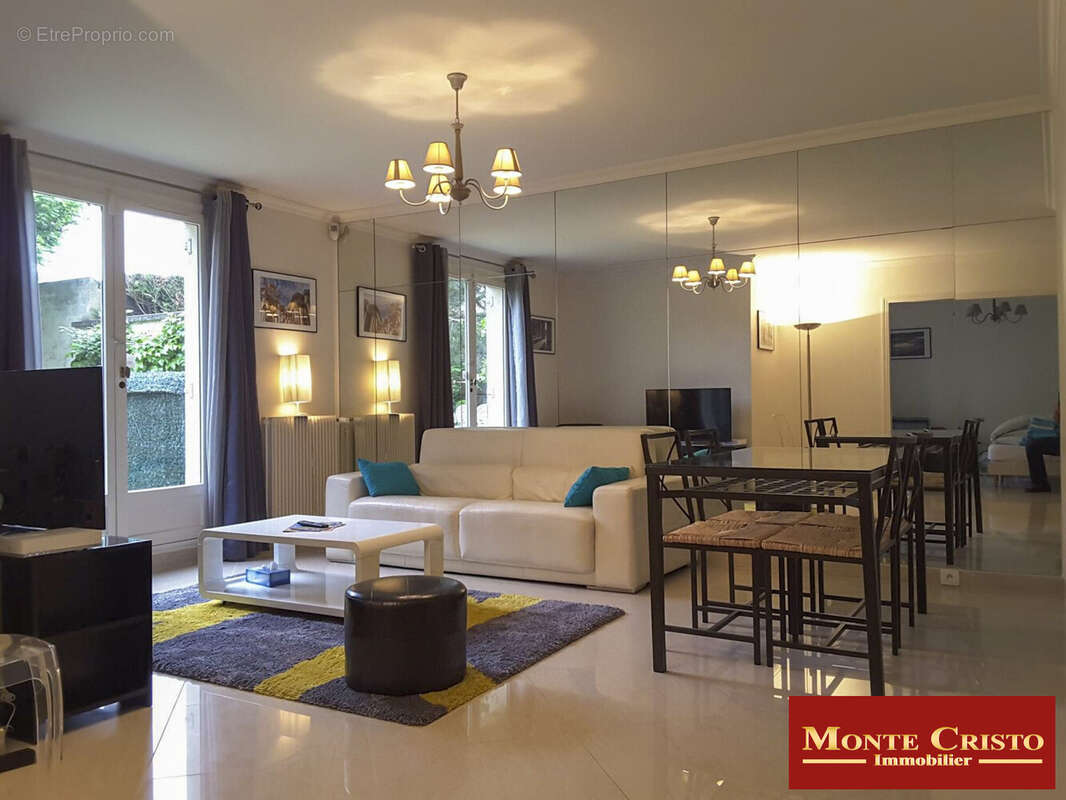 Appartement à VERSAILLES