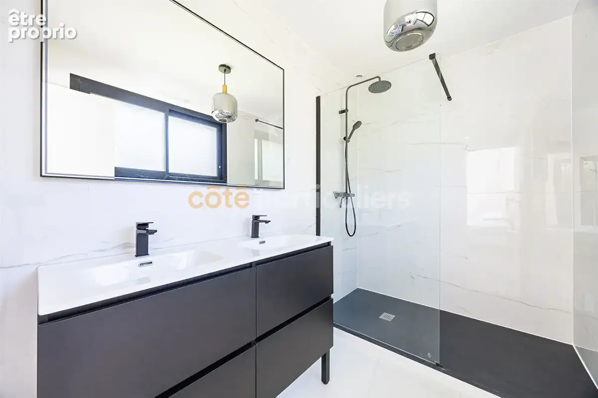 Maison contemporaine 2023 -- 191 m² -- Piscine chauffée -- Sautron - photo 8